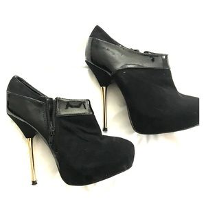 Sexy 🔥 Metal Heel Black Booties